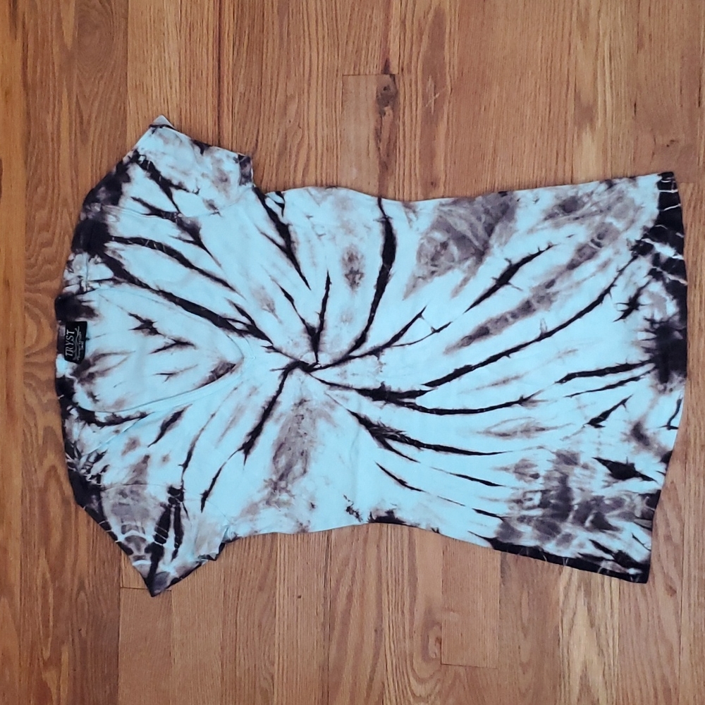 Women's Tryst V-neck Tshirt